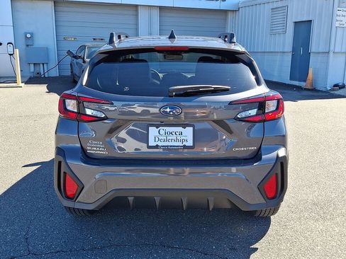 Certified 2024 Subaru Crosstrek 2.0i Premium image 8