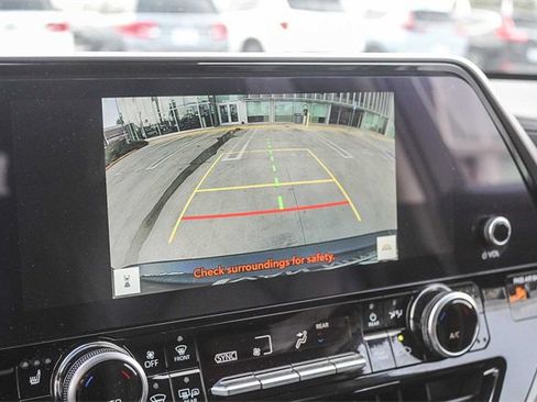 Used 2023 Toyota Highlander Limited image 36