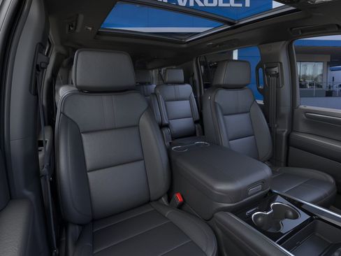 New 2026 Chevrolet Suburban RST image 16