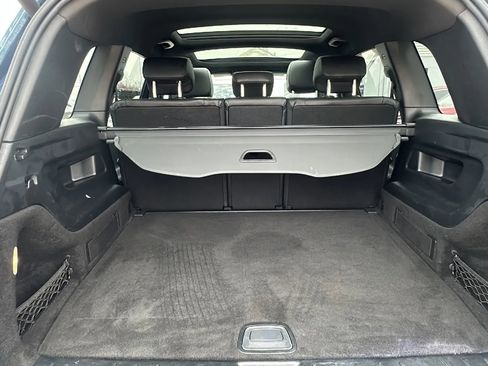 Used 2021 Mercedes-Benz GLB 250 4MATIC w/ Premium Package image 17