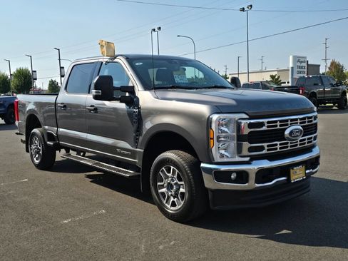 Certified 2025 Ford F350 XLT AWD/4WD image 4