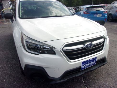 Used 2018 Subaru Outback 2.5i AWD/4WD image 3
