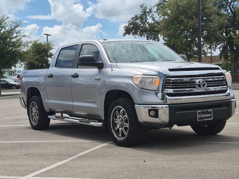 Used 2016 Toyota Tundra SR5 w/ SR5 Upgrade Package RWD image 7