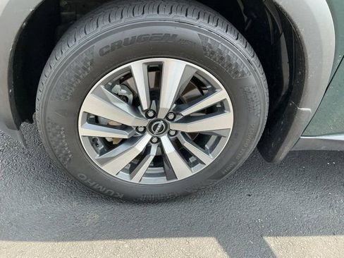 Used 2024 Nissan Pathfinder SL AWD/4WD image 10
