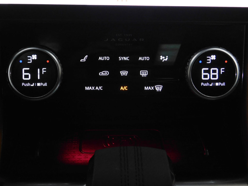 Used 2023 Jaguar F-PACE R-Dynamic S AWD/4WD image 35