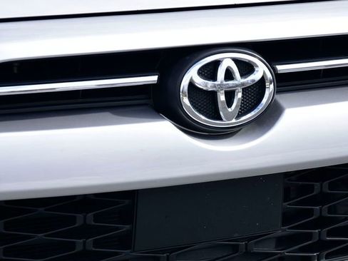 Certified 2024 Toyota 4Runner SR5 Premium image 8