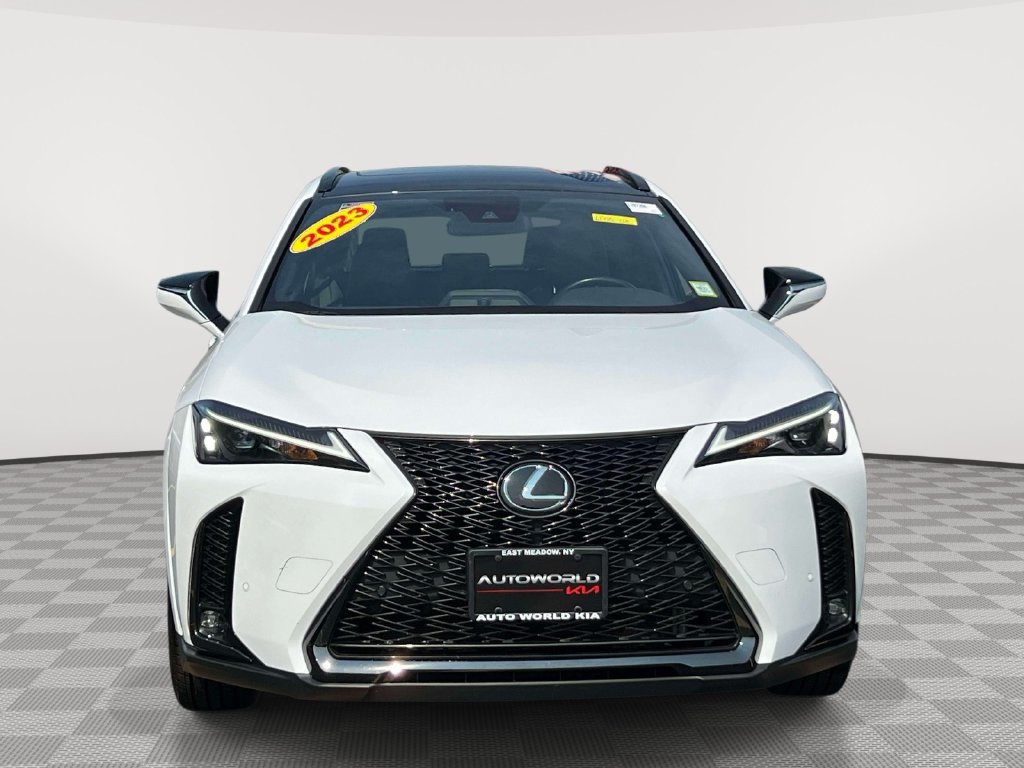 Used 2024 Lexus UX 250h F Sport AWD/4WD image 2