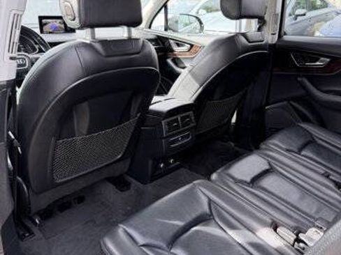 Used 2018 Audi Q7 3.0T Premium Plus image 23