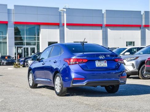 Used 2022 Hyundai Accent SEL image 9