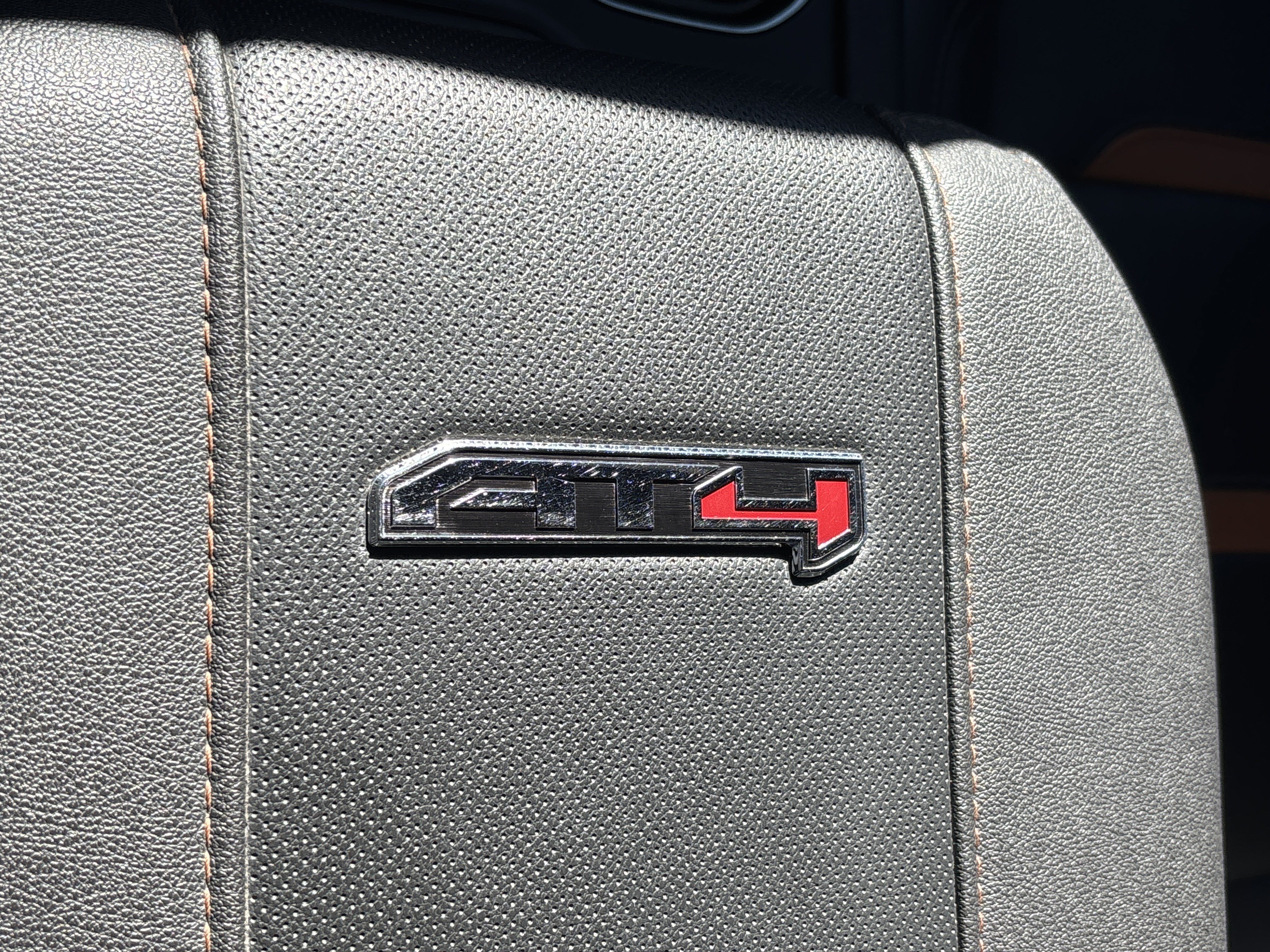 Used 2024 GMC Sierra 2500 AT4 w/ AT4 Premium Plus Package AWD/4WD image 31