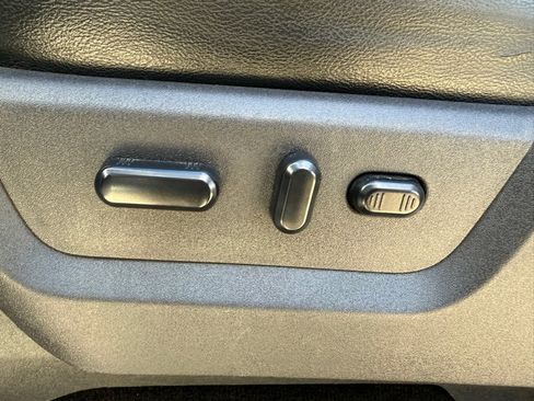 Used 2016 Ford F250 Lariat w/ Lariat Ultimate Package image 22