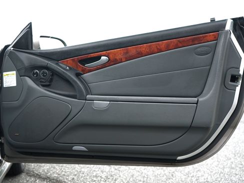Used 2005 Mercedes-Benz SL 500 image 37