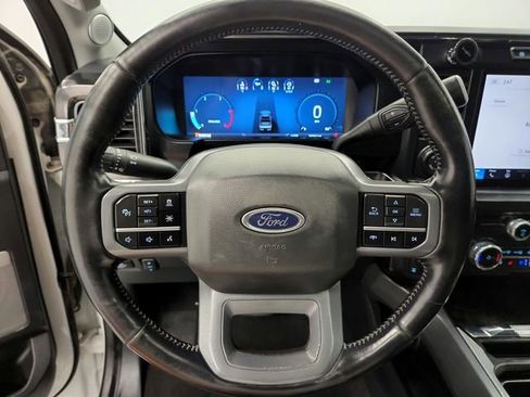 Used 2024 Ford F250 Lariat w/ Lariat Ultimate Package AWD/4WD image 32