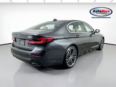 Used 2023 BMW 530e xDrive w/ Premium Package image 2