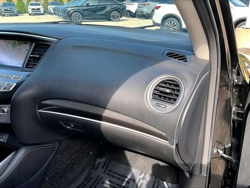 Certified 2019 INFINITI QX60 Luxe w/ Essential Package AWD/4WD image 27