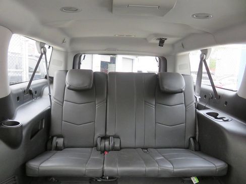 Used 2015 Cadillac Escalade ESV Premium AWD/4WD image 28