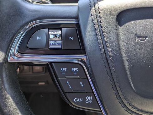 Used 2020 Lincoln Continental Reserve FWD image 18