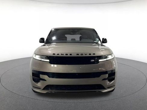 Used 2023 Land Rover Range Rover Sport SE Dynamic AWD/4WD image 2