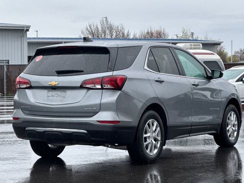 Used 2024 Chevrolet Equinox LT image 4