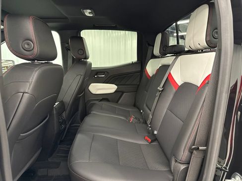 Used 2024 GMC Canyon AT4X AWD/4WD image 12