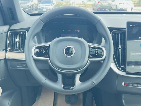 New 2026 Volvo XC90 T8 Core w/ Protection Package Premier AWD/4WD image 16