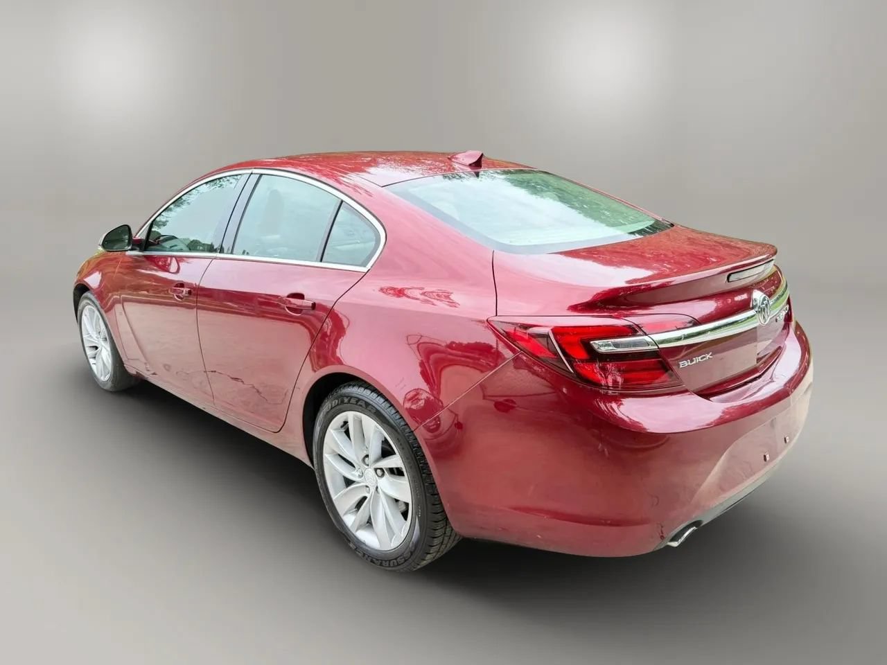 Used 2016 Buick Regal FWD image 9