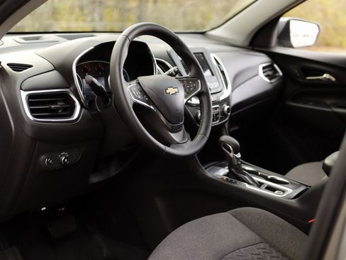 Used 2024 Chevrolet Equinox LT w/ LPO, Floor Liner Package image 9