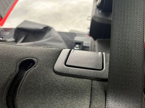 Used 2025 Jeep Wrangler Unlimited Sahara image 14