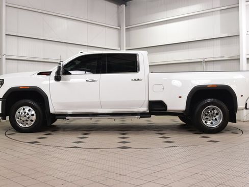 Used 2025 GMC Sierra 3500 Denali w/ Denali Reserve Package AWD/4WD image 4