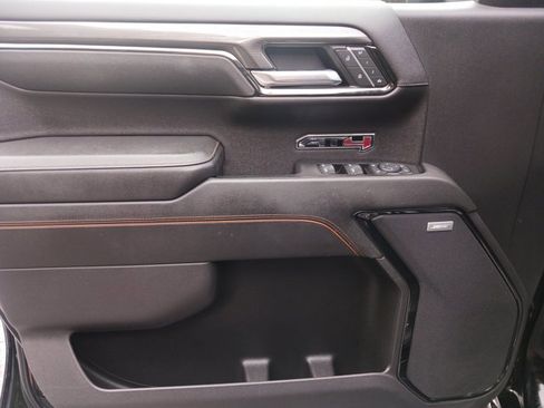 Used 2023 GMC Sierra 1500 AT4 w/ Technology Package image 28