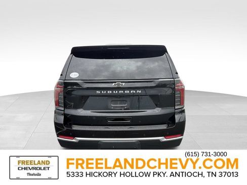 Used 2025 Chevrolet Suburban LS AWD/4WD image 4