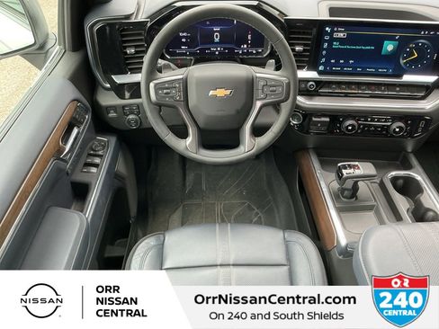 Used 2024 Chevrolet Silverado 1500 High Country w/ High Country Premium Package image 14