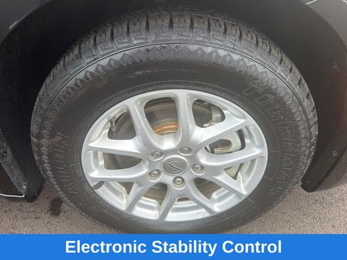 Used 2022 Chrysler Pacifica Touring-L FWD image 26