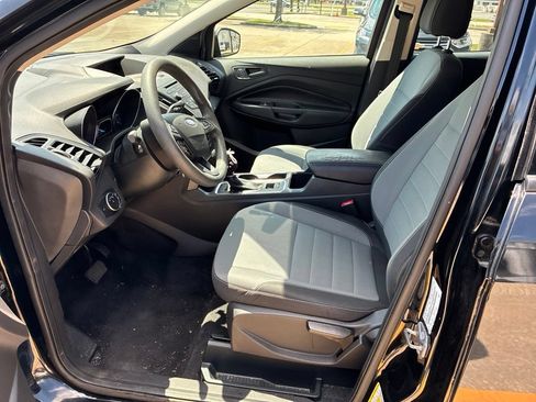 Used 2017 Ford Escape S FWD image 25