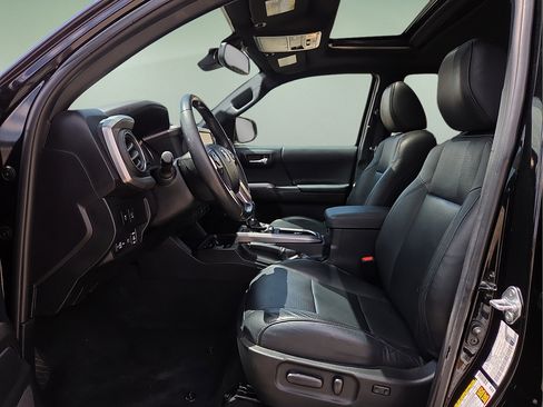 Certified 2023 Toyota Tacoma Limited w/ Nightshade Package AWD/4WD image 19
