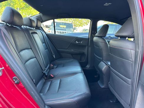 Used 2017 Honda Accord Sport Special Edition image 23