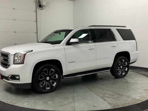 Used 2018 GMC Yukon SLT AWD/4WD image 4