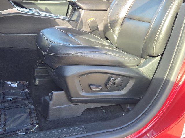 Used 2020 Ford Explorer XLT w/ Equipment Group 202A AWD/4WD image 22