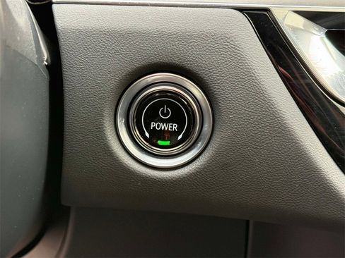 Used 2025 Cadillac Lyriq Luxury w/ LPO, Floor Liner Package image 27