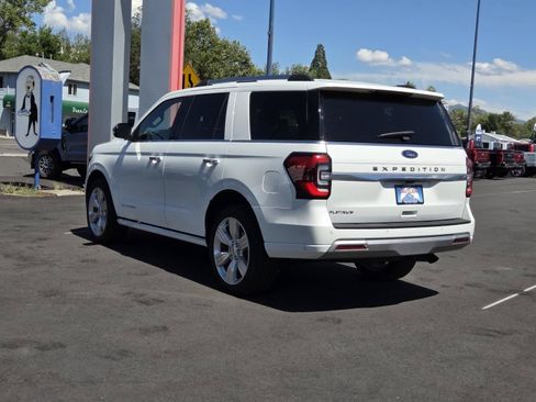 Used 2024 Ford Expedition Platinum RWD image 7