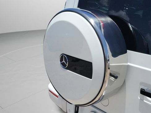 Certified 2019 Mercedes-Benz G 63 AMG 4MATIC image 33