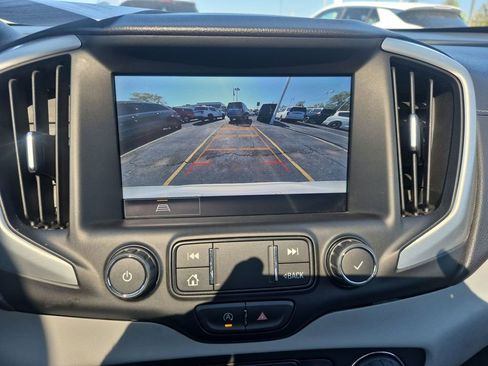 Certified 2022 GMC Terrain SLT w/ Infotainment Package II AWD/4WD image 19