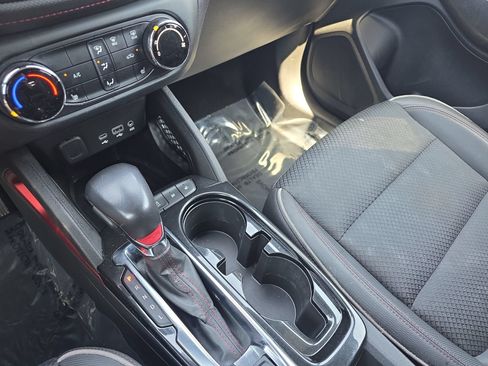 Used 2022 Chevrolet TrailBlazer RS FWD image 24