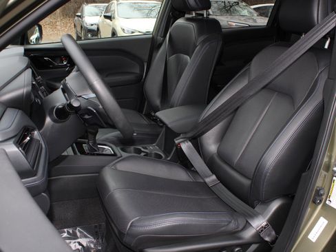 Certified 2025 Subaru Forester Limited image 18