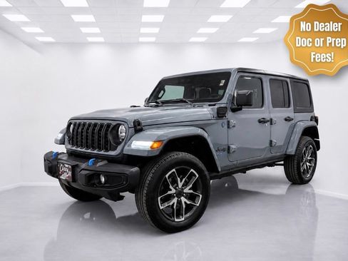Used 2024 Jeep Wrangler Unlimited w/ Convenience Group AWD/4WD image 1