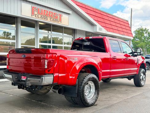 Used 2022 Ford F350 Lariat w/ Lariat Ultimate Package AWD/4WD image 3