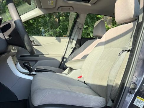 Used 2014 Honda Accord EX image 5