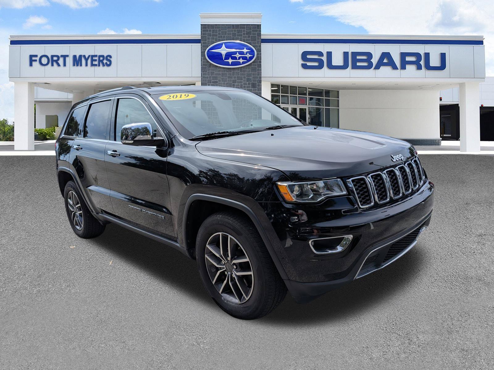 Used 2019 Jeep Grand Cherokee Limited RWD image 2