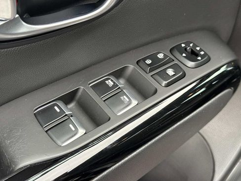 Used 2017 Kia Soul ! FWD image 17
