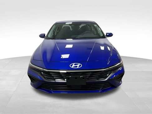 Used 2025 Hyundai Elantra SEL image 6